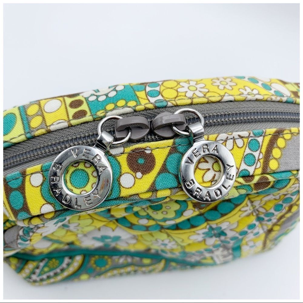 Vera Bradley Medium Lemon Parfait Cosmetic bag EUC - Picture 3 of 10